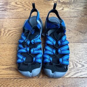 Mens Teva Closed Toe Water Sandal, Size 11